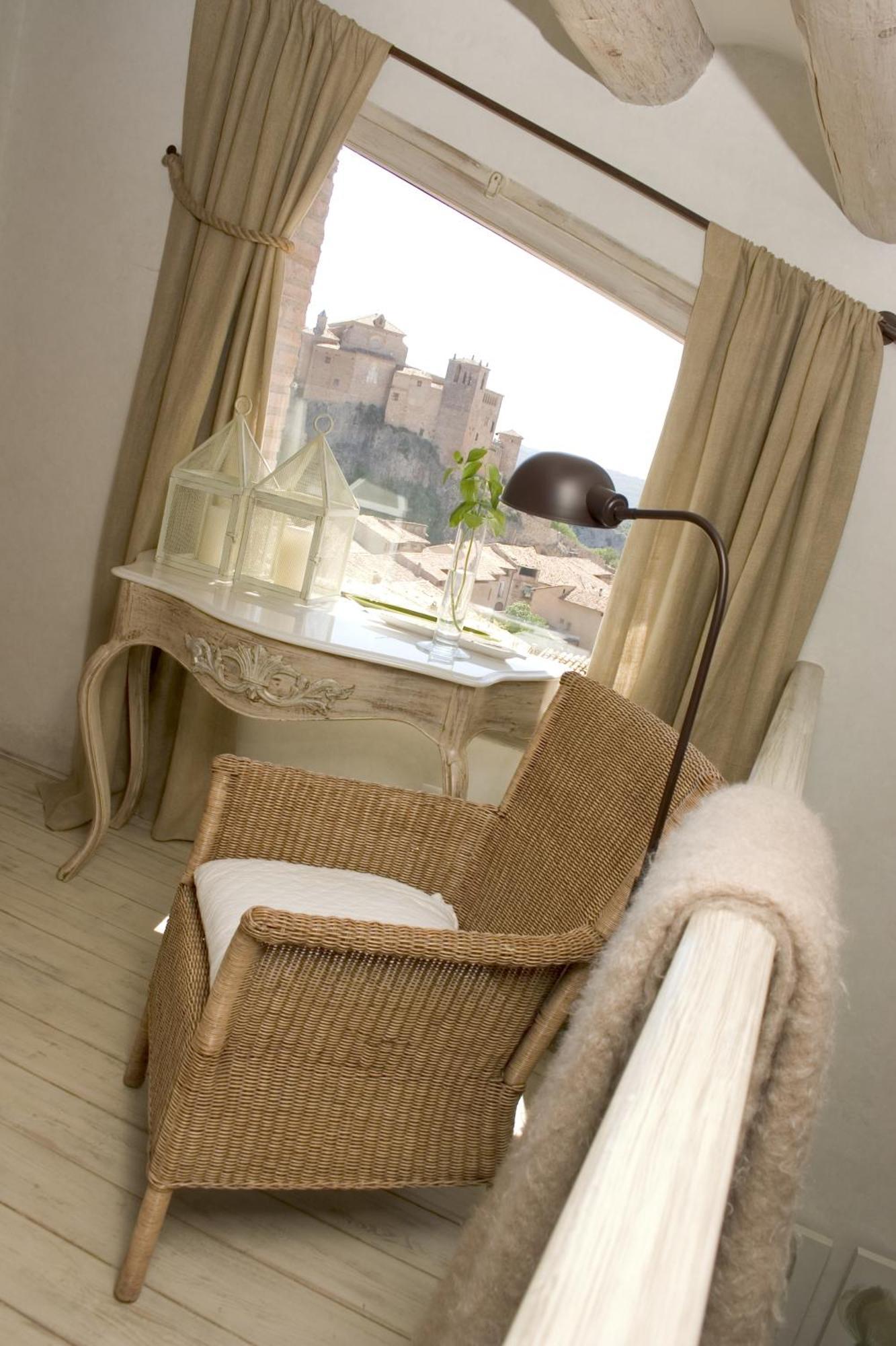 Hostal Alodia Alquézar Habitación foto