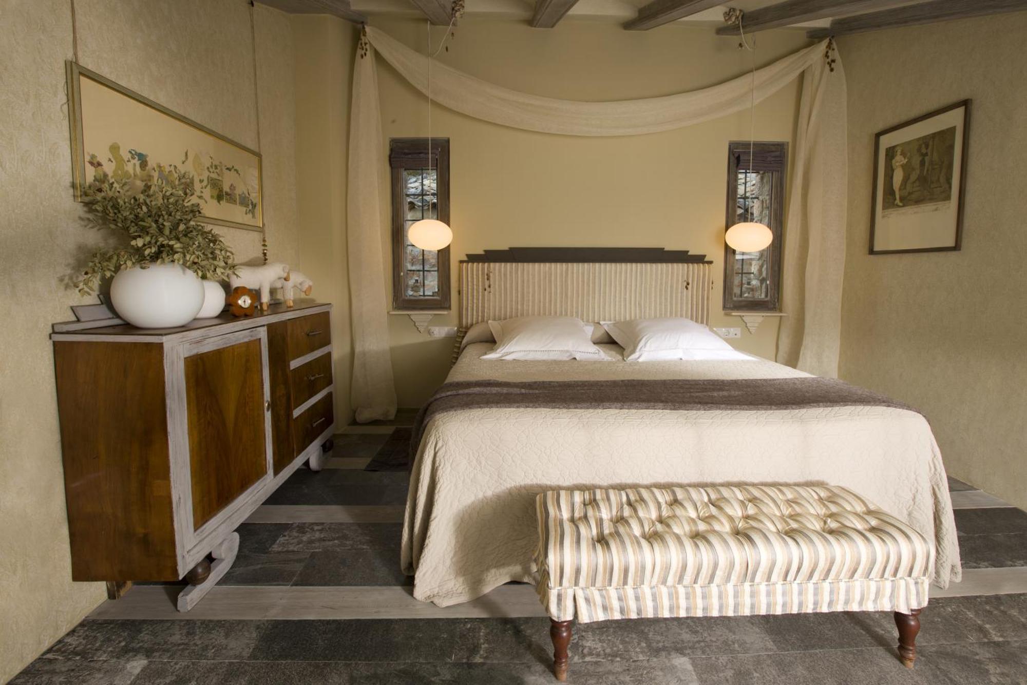 Hostal Alodia Alquézar Habitación foto