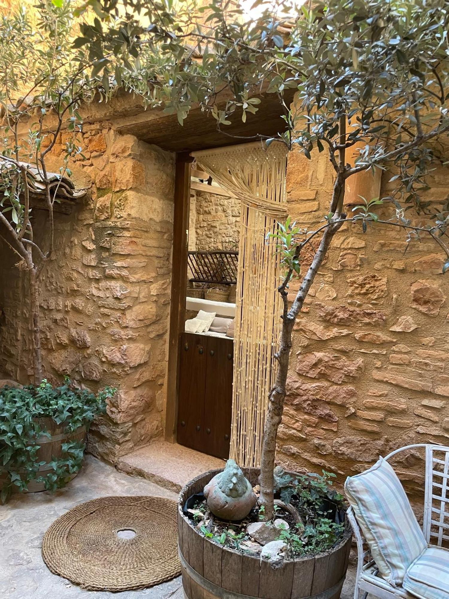 Hostal Alodia Alquézar Habitación foto